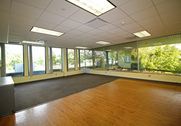 1 Post Road, Fairfield, CT: office building for sale, photo 15 of 18
