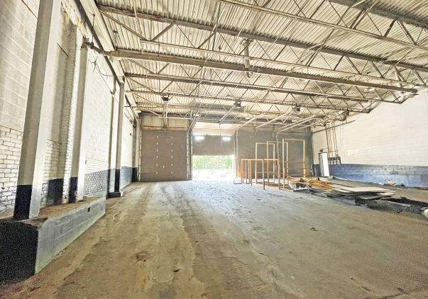 881 Boston Post Road, Milford, CT: industrial space for lease, photo 10 of 12